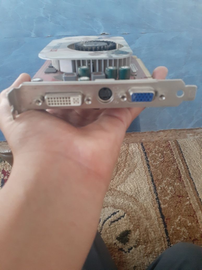 Ati REDREON x19 2gb