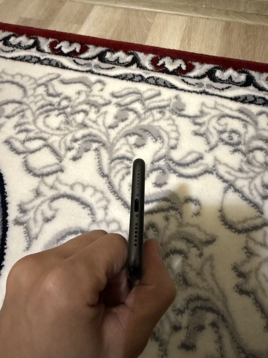 iphone 11 в хорошем состояние договорим ещё