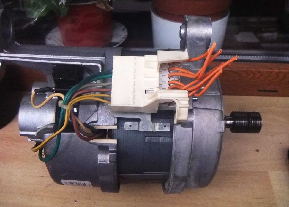 Резервни Части за пералня - A E G