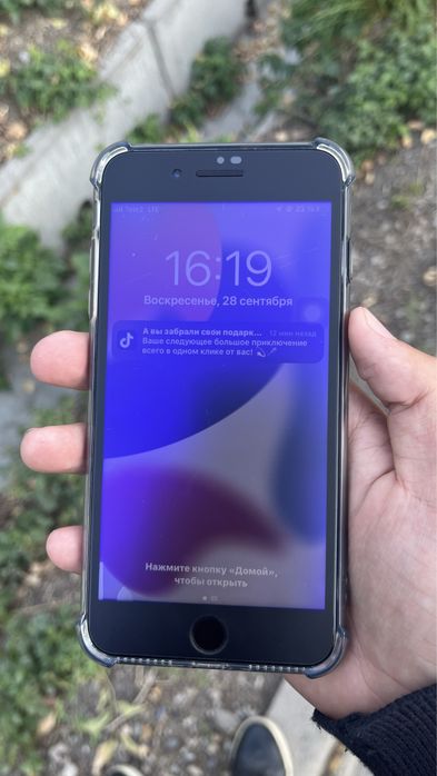 Продам Iphone 7 plus