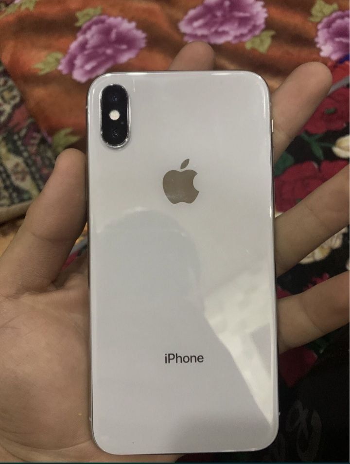 I phone x 64GB sotiladi