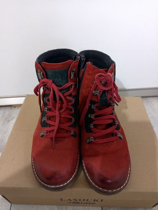 Зимни боти от естествена кожа Lasocki