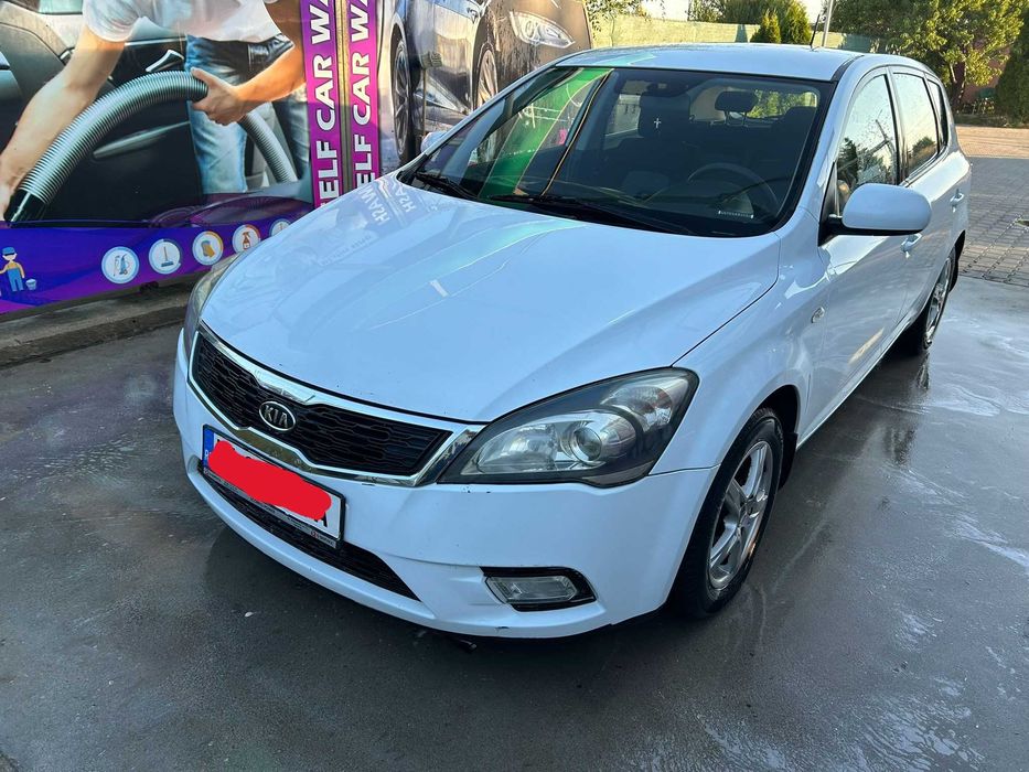 KIA Cee’d – 1.6 CRDi Diesel - 2012 + Set Jante si Anvelope Iarna
