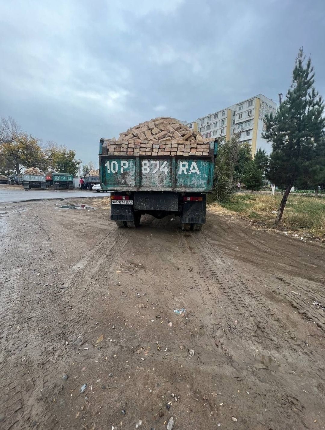 Plita Beton mahsulotlari hamma razmerdan bor