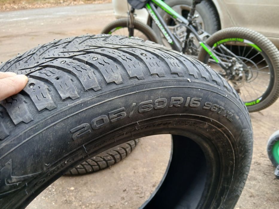 Продам зимнюю шину