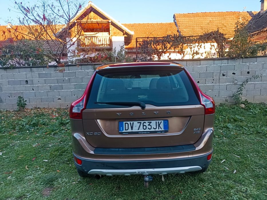 Volvo XC60 2.4d 4x4 163 cp manual