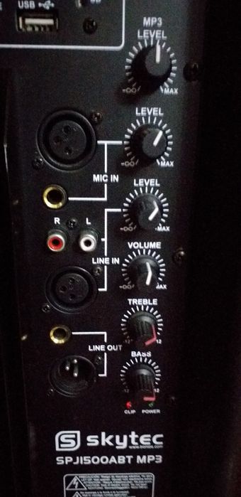 Boxa activa cu bluetooth