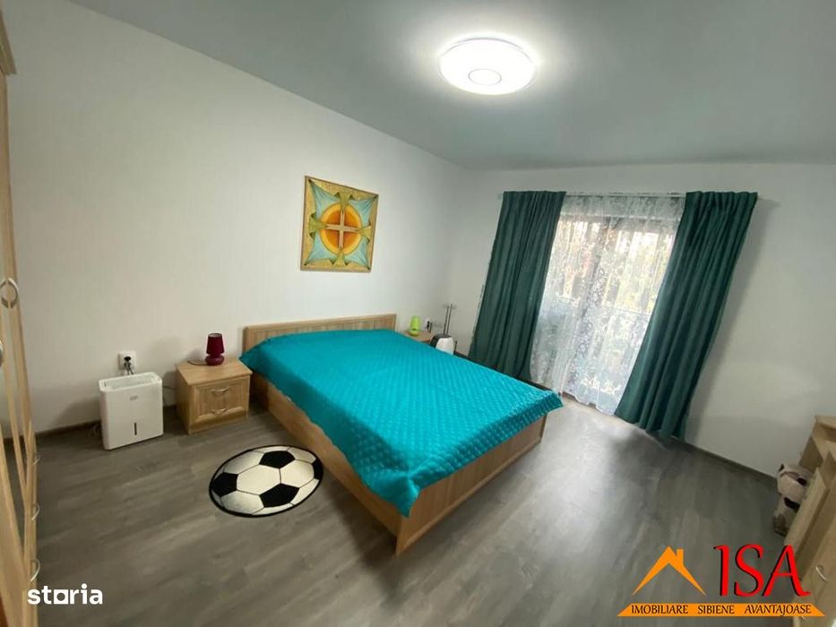 Garsonieră decomandată + curte proprie – ȘELIMBĂR