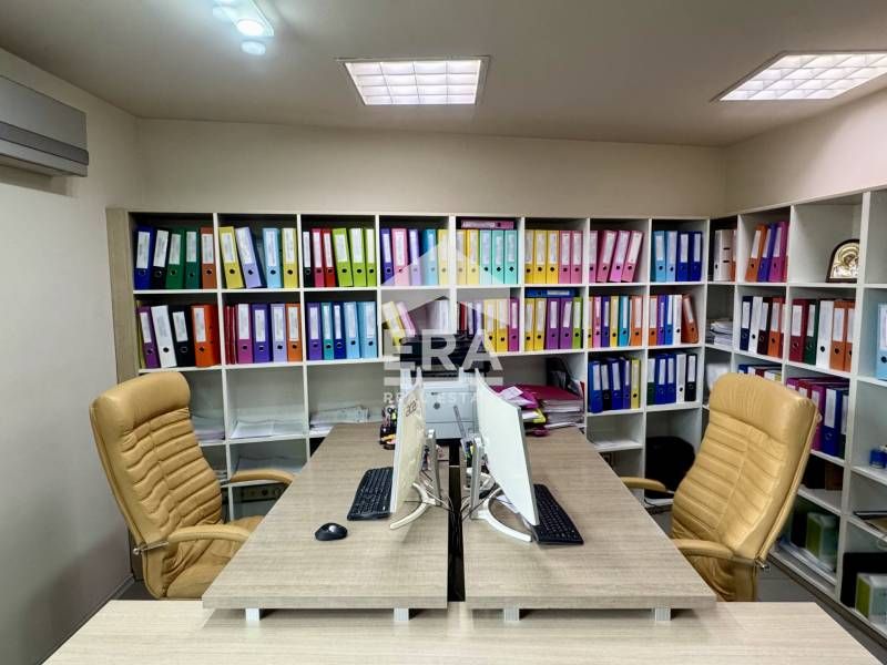 Продава се Офис в Варна, Център - 124 кв.м за 2904 €/кв.м - Снимка #6