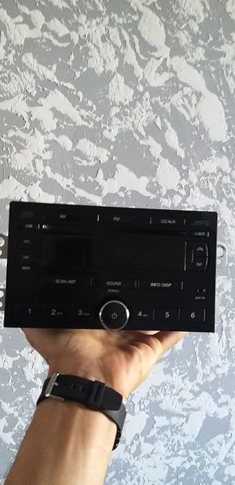 Magnitol sotiladi Nexia Lasetti