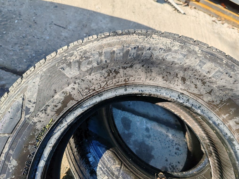 235 65 16c vara Hankook
