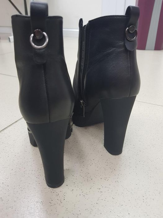 Ботильоны чёрные