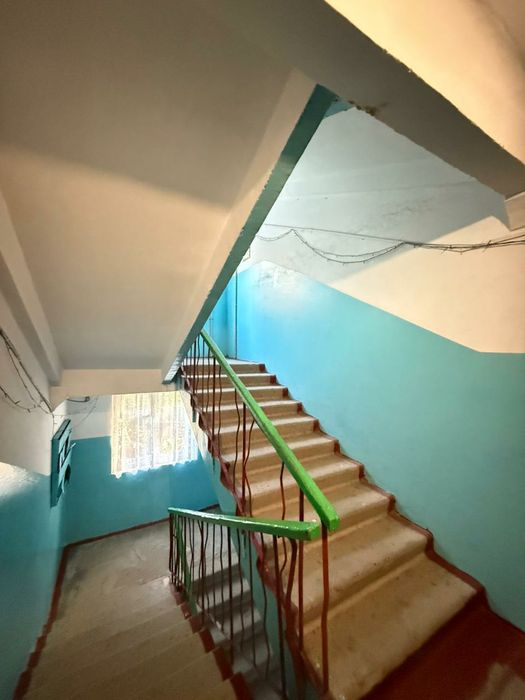 Продаётся 2х комн-ая на 3 микр