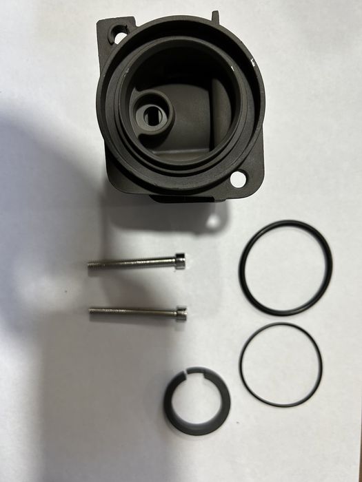 De Vanzare Kit reparație compresor suspensie audi Q7 4L 2006-