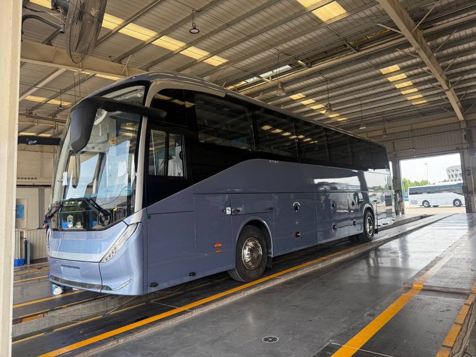 Туристический автобус Zhongtong Bus LCK6129H 2025