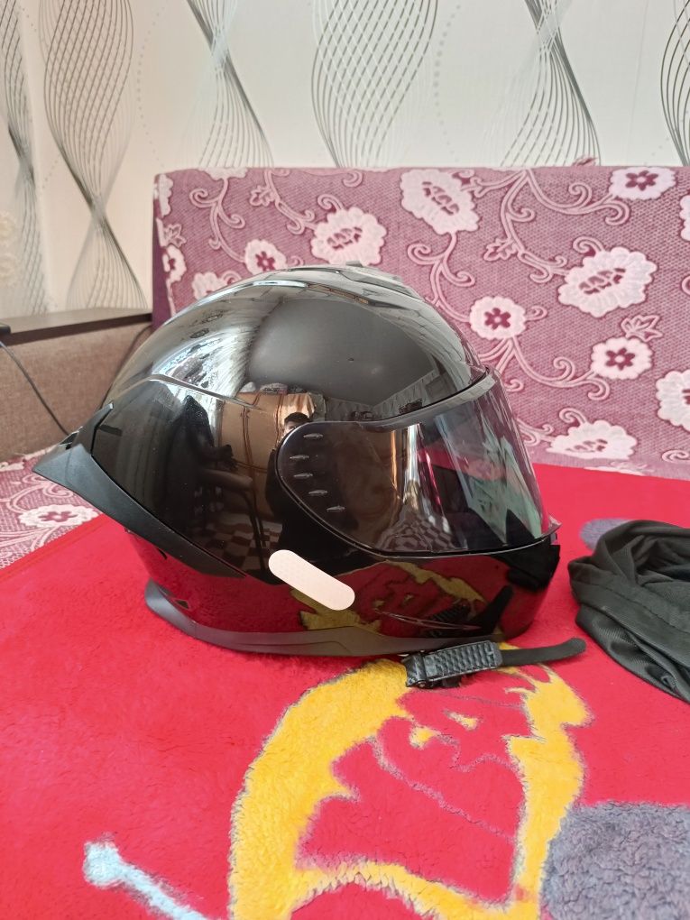 Чёрный шлем для мопеды для мотоциклистов новая