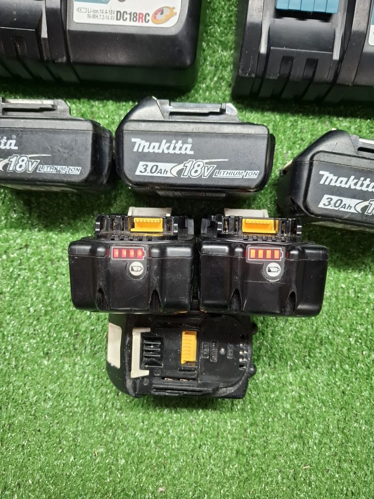 Бързи зарядни и батерии на Makita 5 и 3 ампера