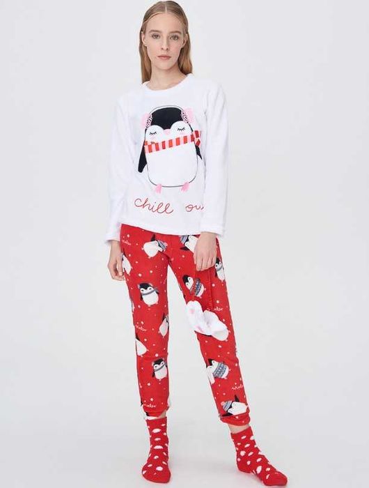 Cadoul perfect Set pijama, sosete, cocolino, pufos