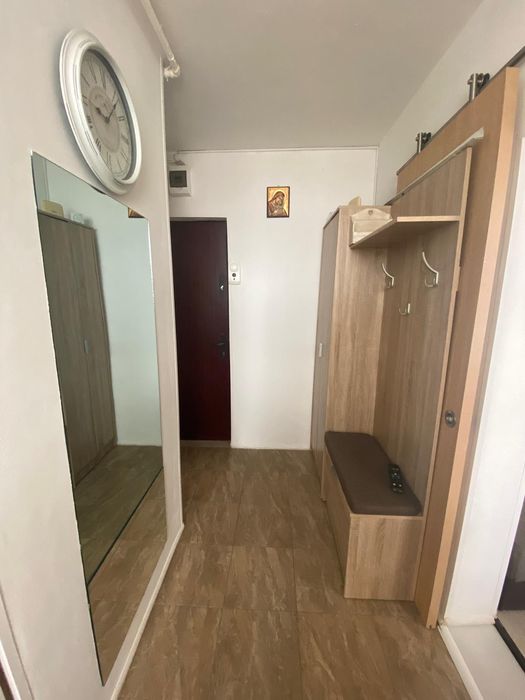 Vând Garsoniera mobilată  zona (Traian paralel cu Calea București)