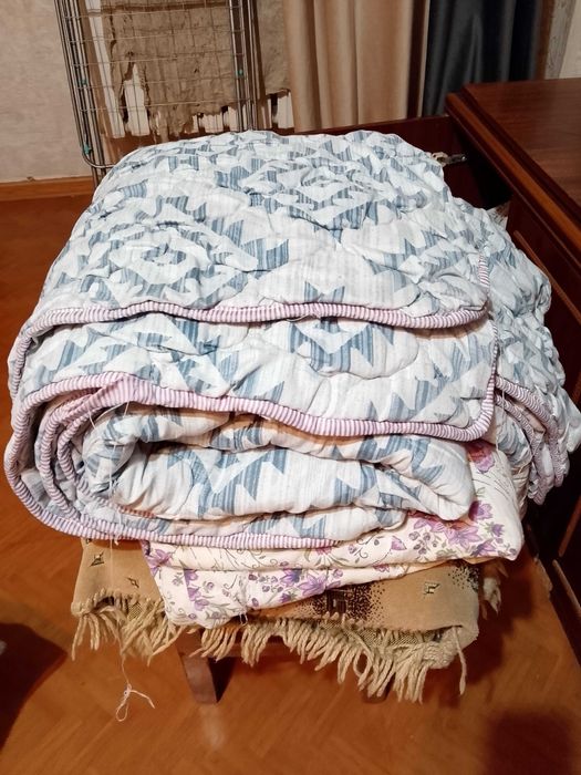Продам одеяло срочно