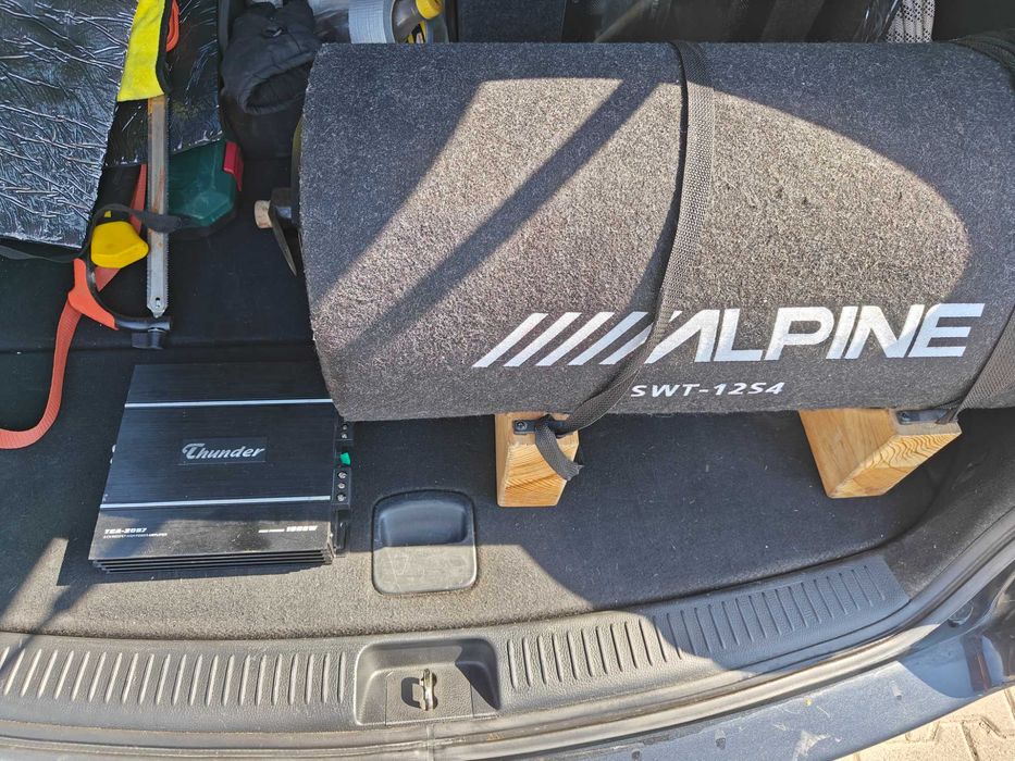 Alpine туба бас каса и усилвател thunder и двете 1000w комплект