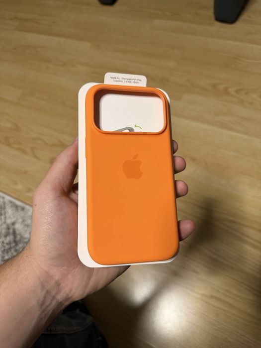 Husa iPhone 17 pro, orange