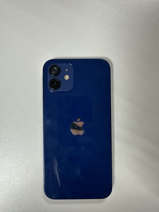 Продам Iphone 12
