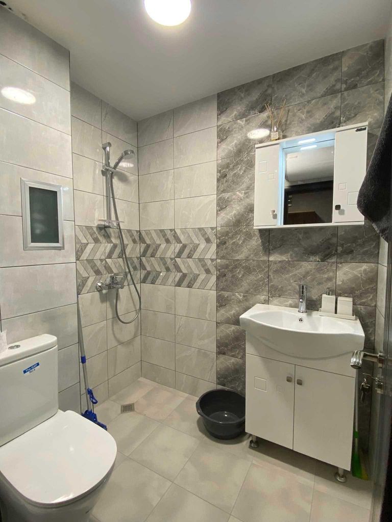 Дава се под наем Двустаен апартамент в София, Витоша - 11 кв.м за 270.3 € - Снимка #1