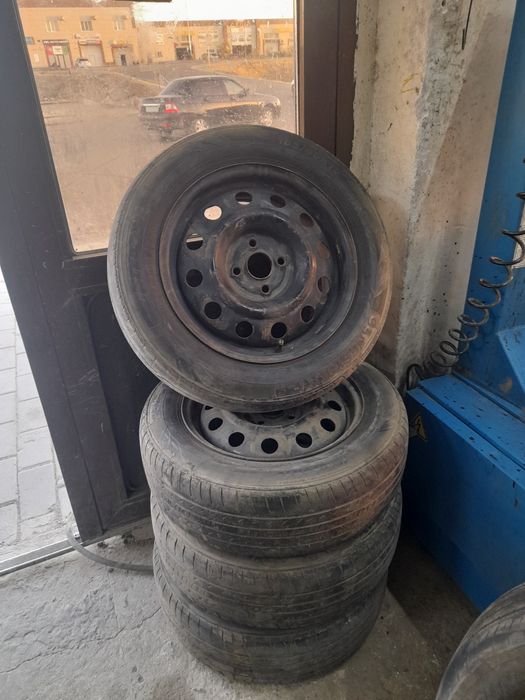 Шины комплект 4 штук размер 185/65/R15