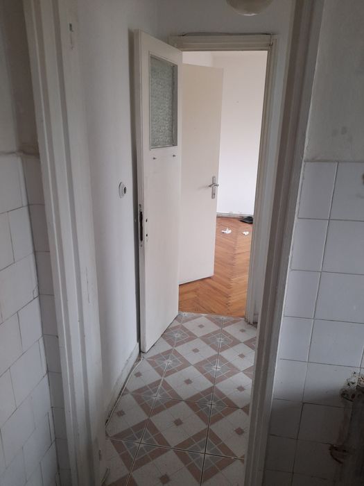 De închiriat apt.2 camere