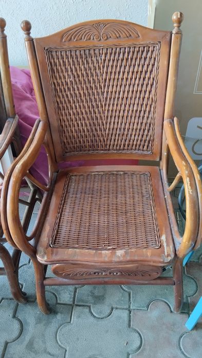 Стулья кресла очень крепкие