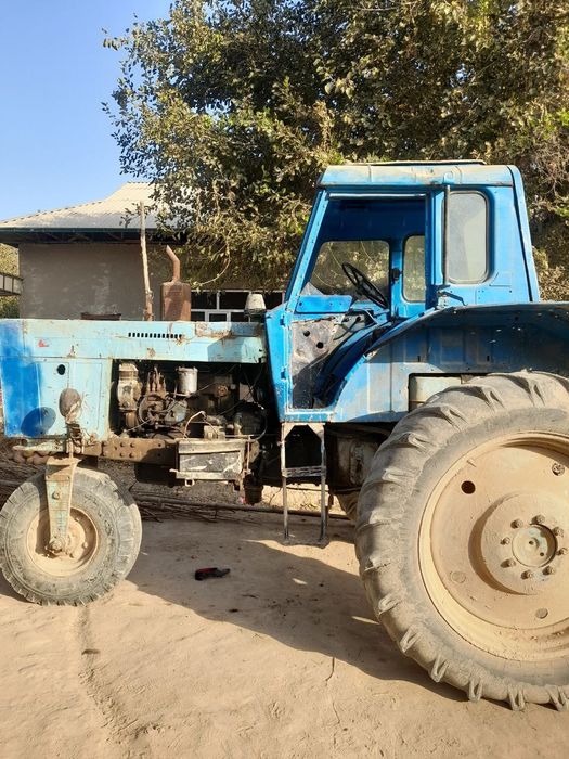 Traktor mtz80 1989 chi yil ishlab turibdi
