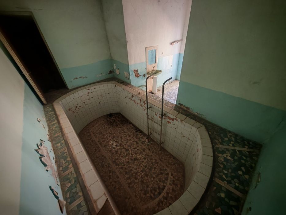 Remont talab mustahkam hovli sotiladi — Nazarbek, Xarakat