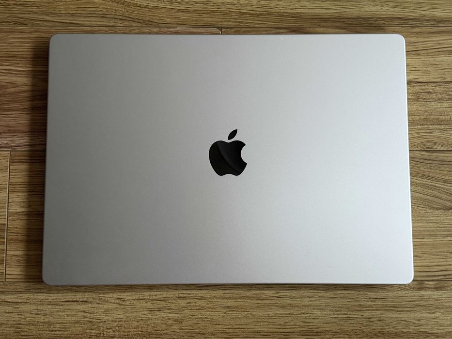 MacBook Pro 16 M1 Pro`10 CPU/16 GPU/1TB SSD/32GB RAM/Като Нов