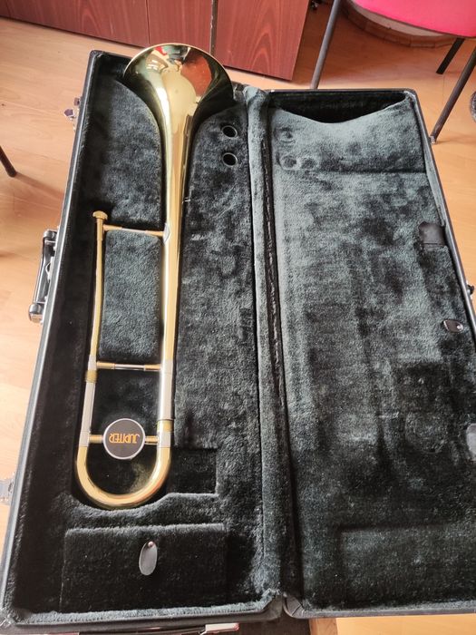 Trombon Jupiter 528