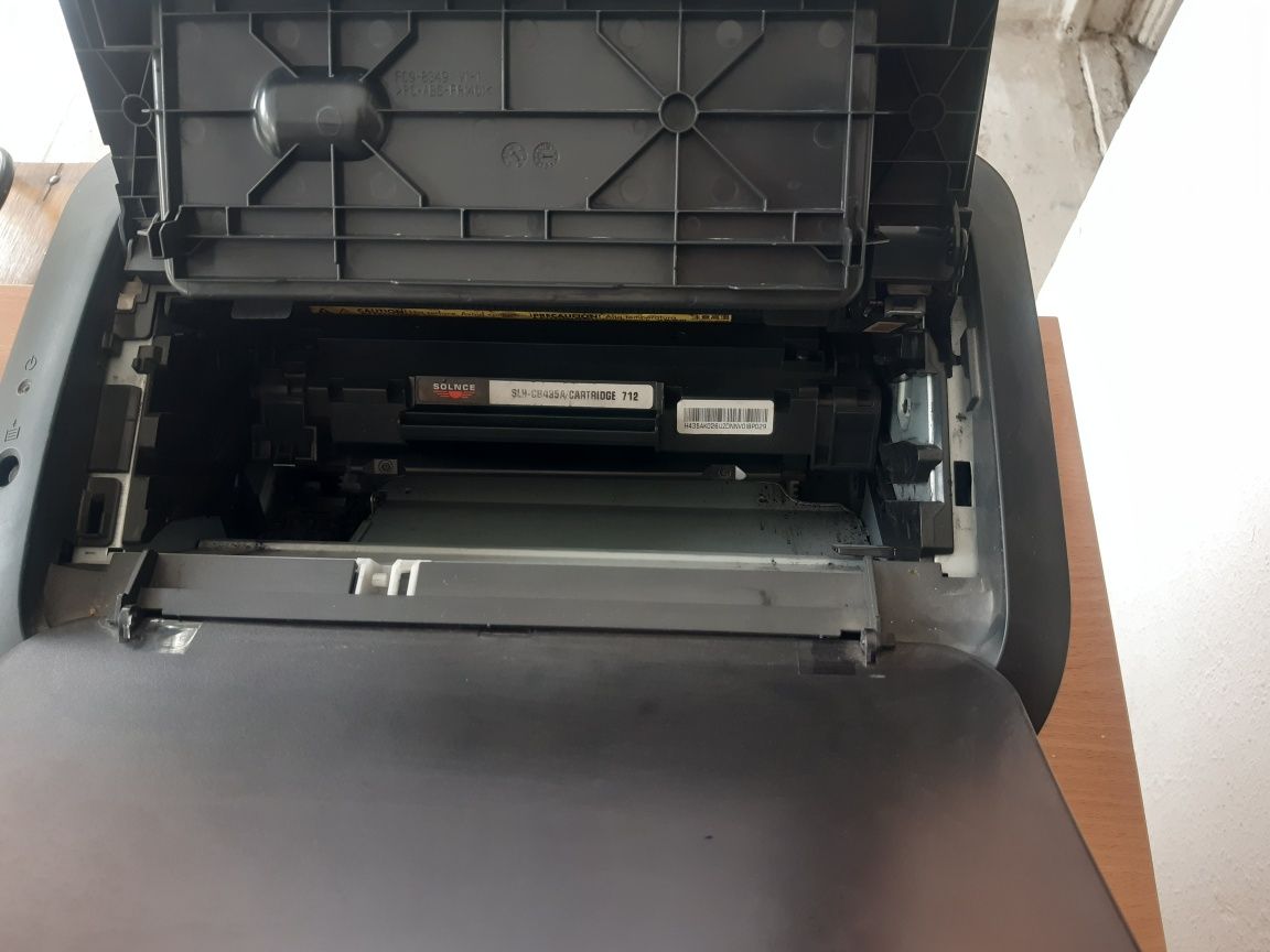 Notebook & printer sotiladi