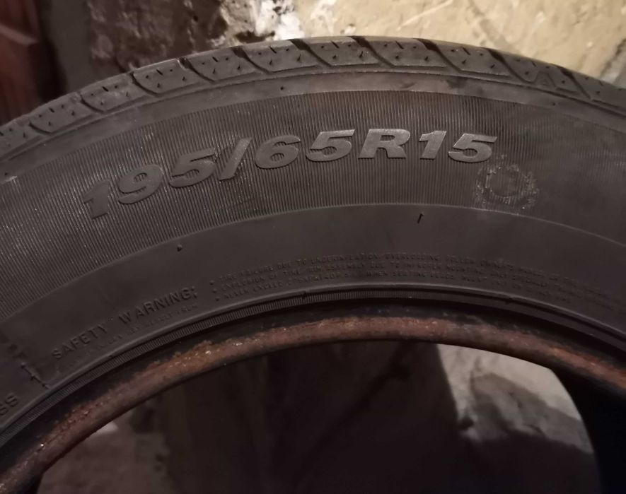 Продавам 4 броя летни гуми 195.65.15 на 1 сезон дот 2019 Nexen