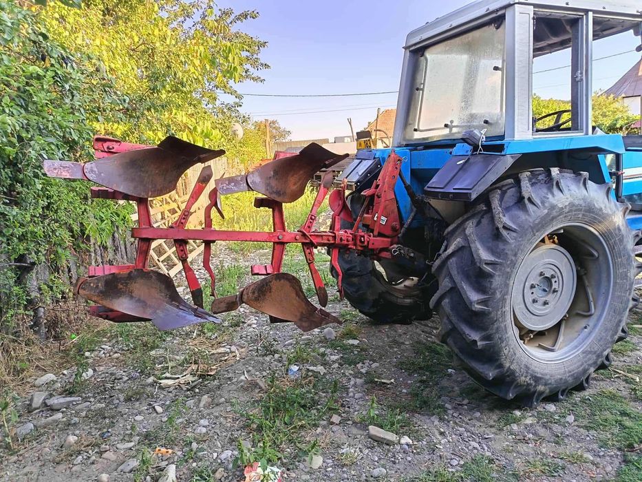 Vând plug reversibil LEMMEN