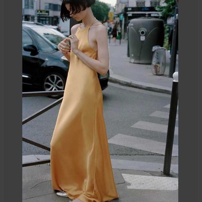 Rochie Zara mustar bronz gold spate gol 

maxi lunga

 satin bretele