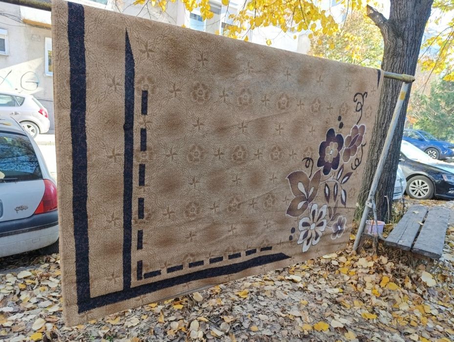 Продавам килими 2 броя