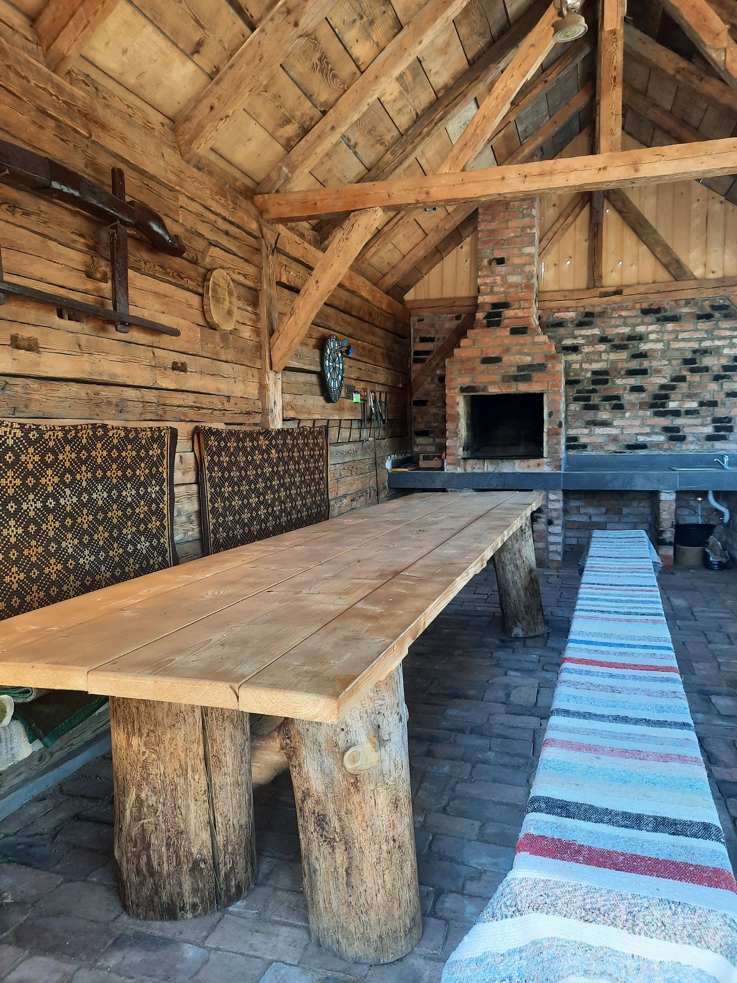 Cabana  cu ciubar de inchiriat  zona belis dealu botii