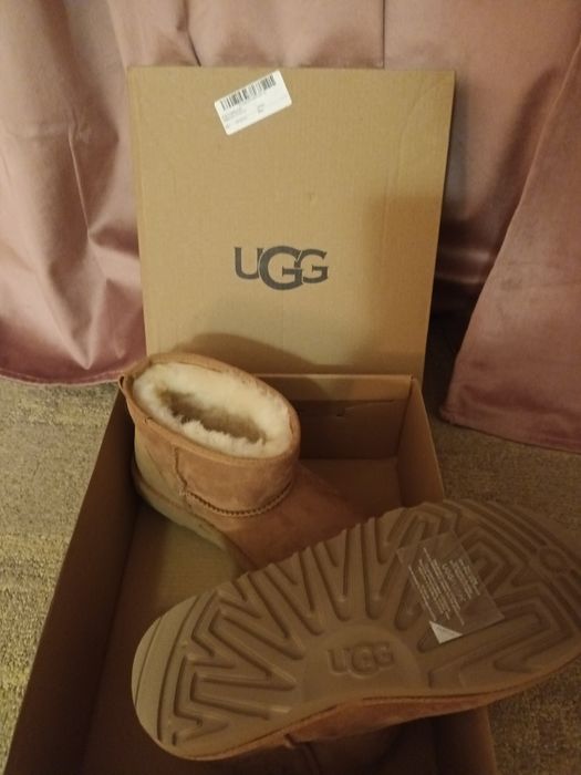 UGG  , NOI , MAR. 36