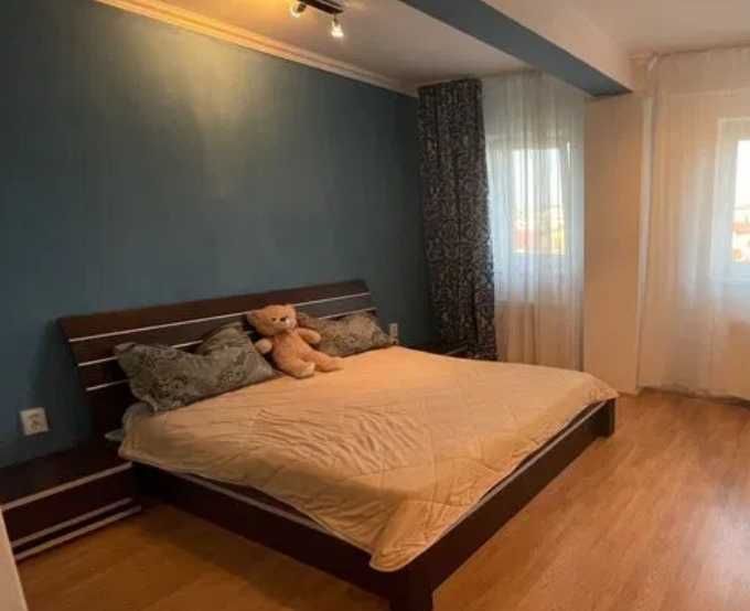 Дава се под наем Четиристаен апартамент в Пловдив, Център - 99 кв.м за 204 € - Снимка #2