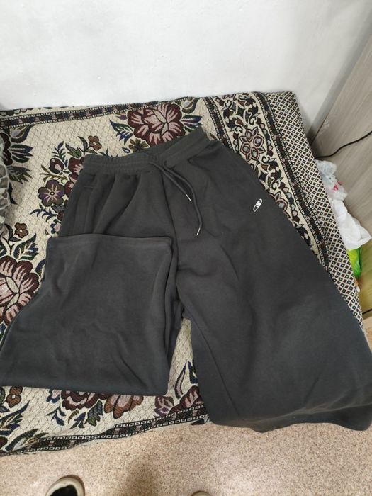 Продам штаны и кофту