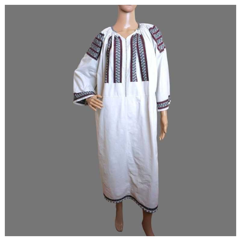 Costum popular vechi autentic lucrat manual masura M