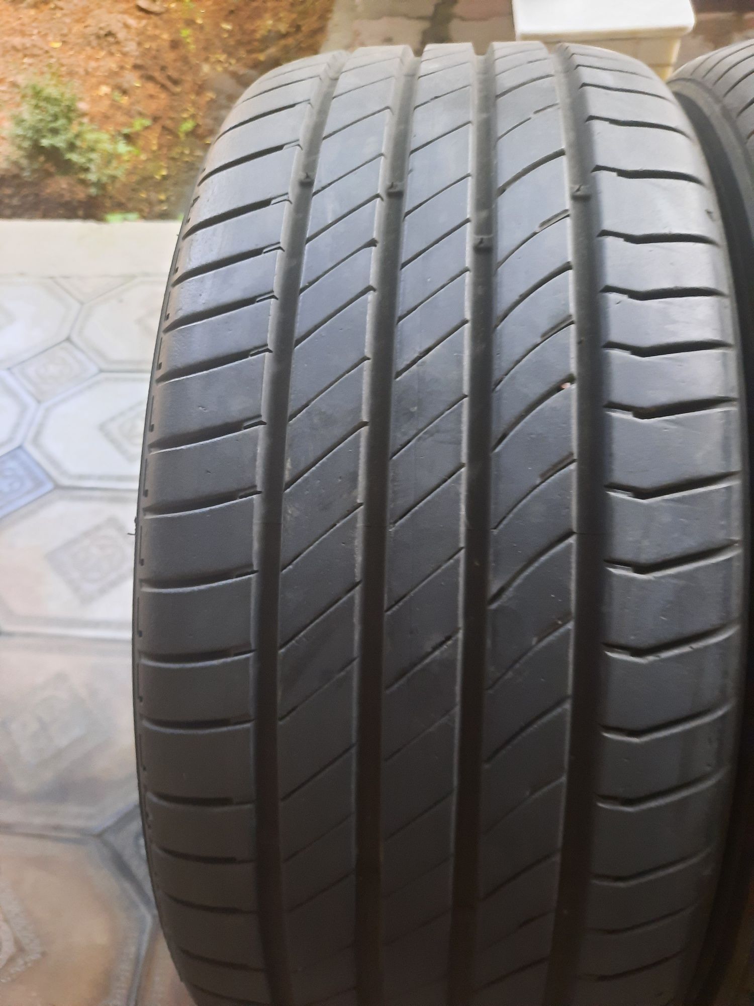 225/45R17.Kumho Ecsta 2 дона