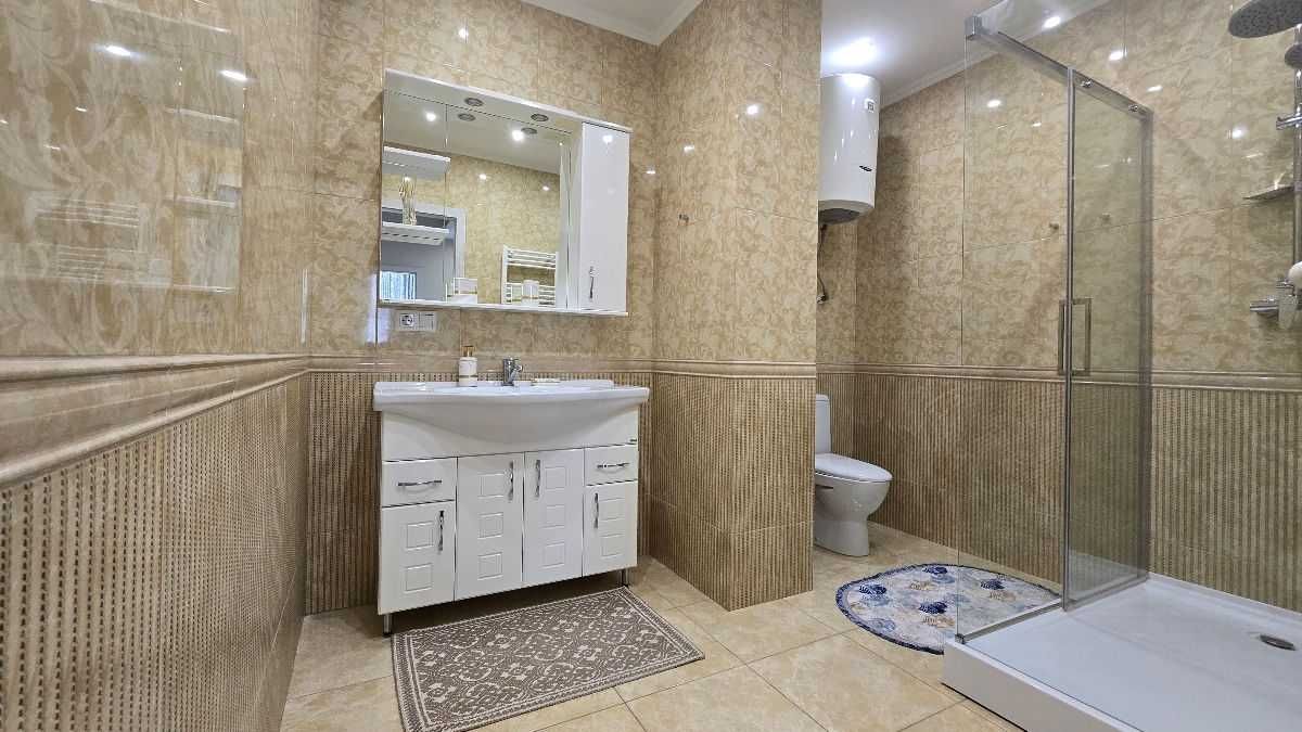 Дава се под наем Двустаен апартамент в София, Център - 90 кв.м за 500 € - Снимка #3
