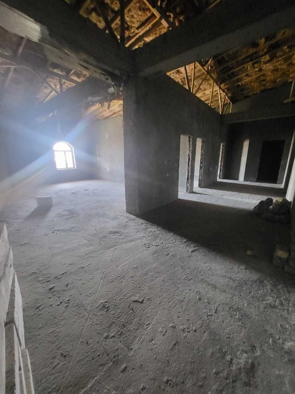 Sotiladi 3/4/4 Dublex Novostriyka Kadastr bor 144m2
