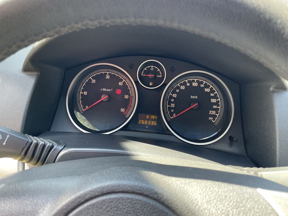 Opel astra H Hatchback