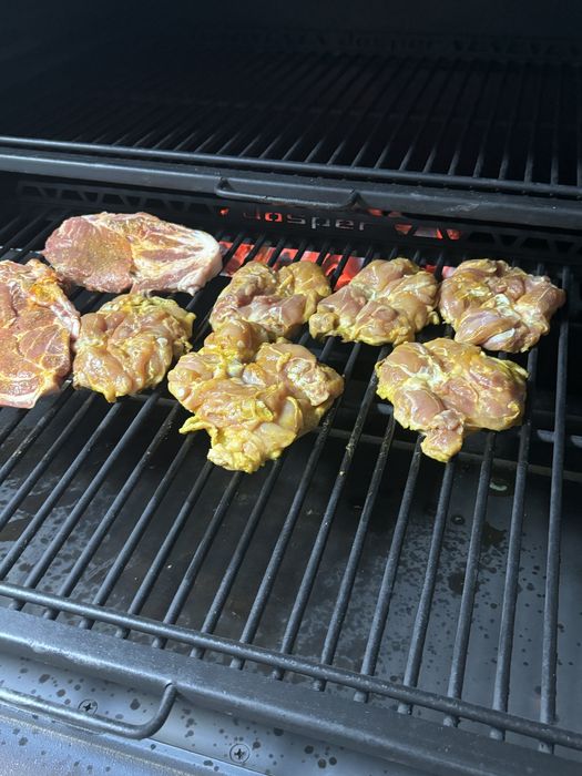 Vand cuptor josper pe carbuni